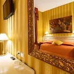 Bella Hotel