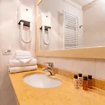 بيلا فينيتسيا 4*