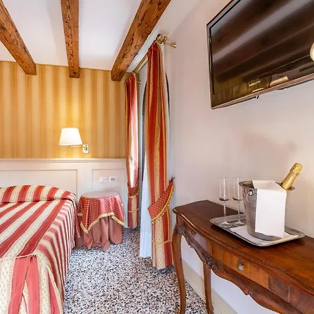 Bella 4* Venice