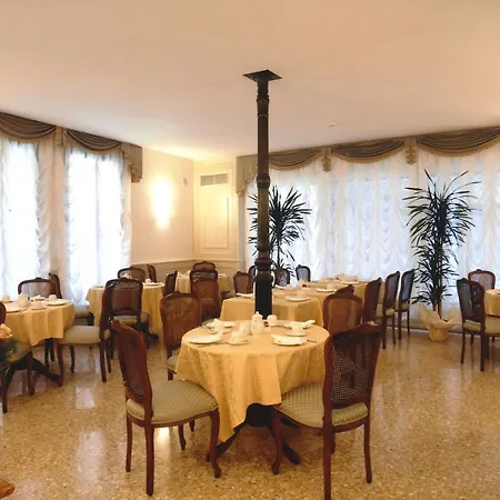 Otel Bella 4*