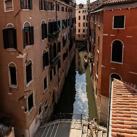 Otel Bella 4*