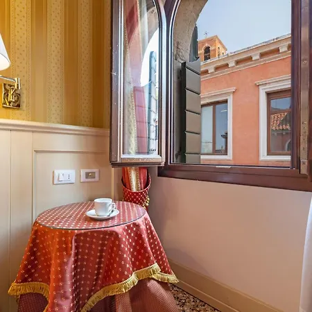 Otel Bella 4*