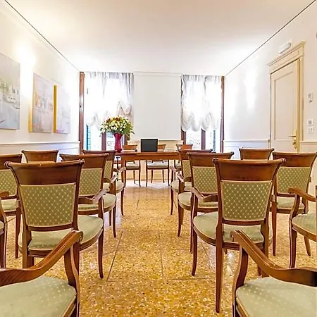 Bella Hotel 4*