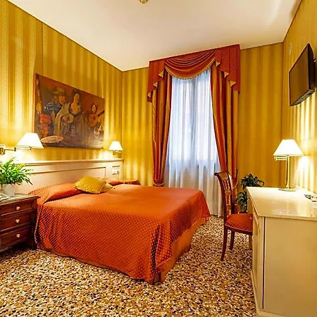 Bella Hotel 4*