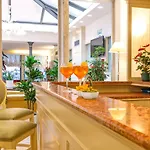 Otel Bella 4*